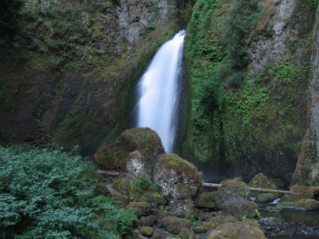 7.30.06 Wahclella Falls 051 